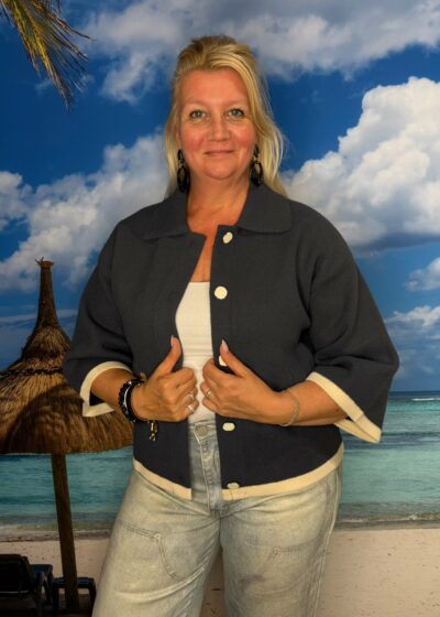 CS The label Jamila knit jacket blue/sand